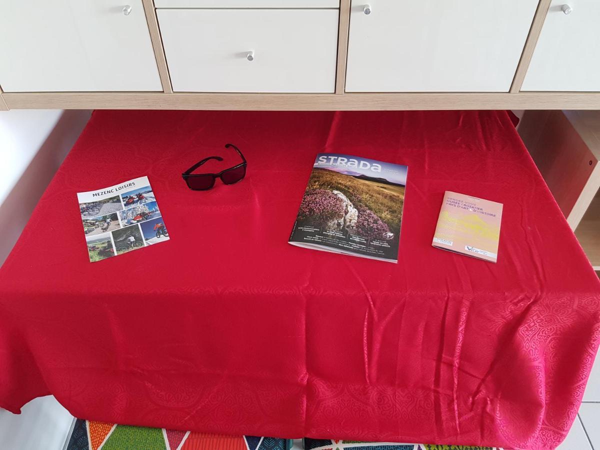 Apartamento Compostela Le Puy-en-Velay Exterior foto